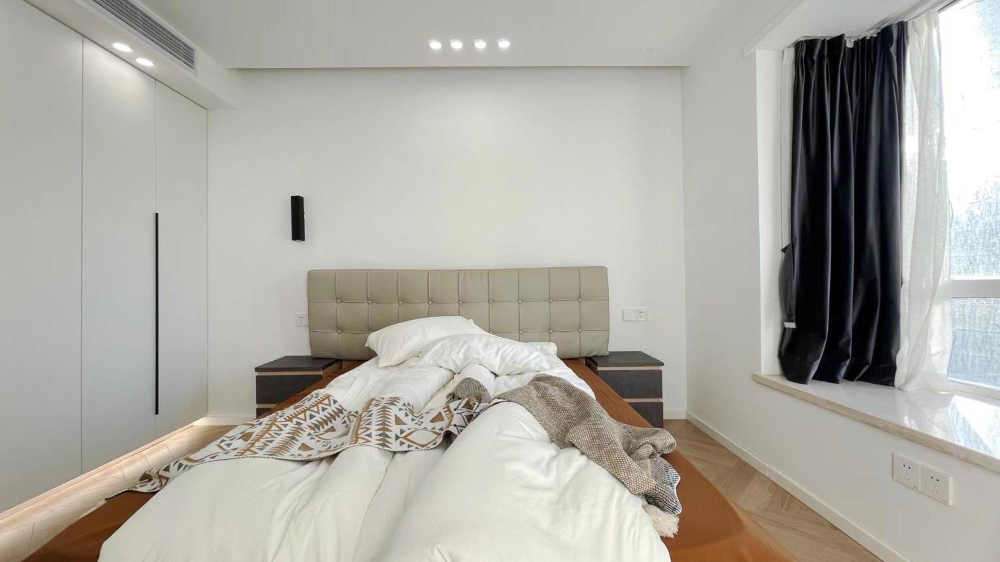 Eastern Hub - Jingan Temple Branch Yige French Window, Three Bedrooms, Double Balcony, Near Hang Lung Plaza People's Square Appartamento *